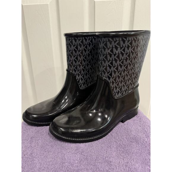 MICHAEL KORS Sutter Black MK Monogram Rain Boots Women’s 8 Waterproof - Picture 1 of 13